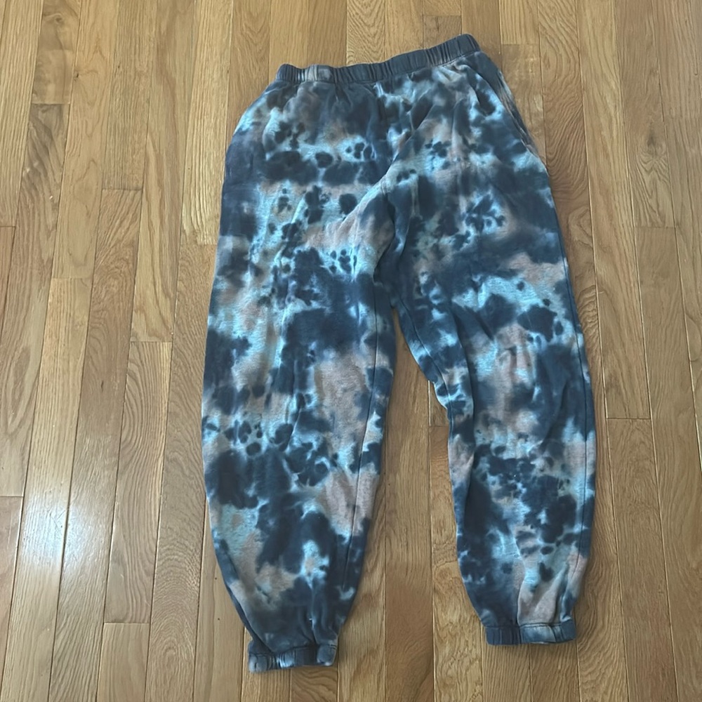 tie-dye joggers